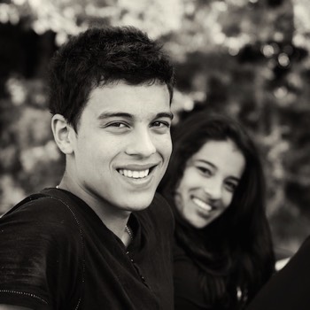 brother and sister portrait   teen portrait photography